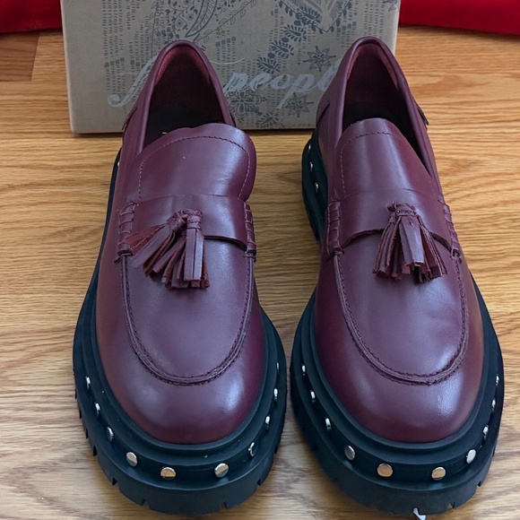 Free People NIB Teagan Tassel Loafer (8.5) - Picture 2 of 13